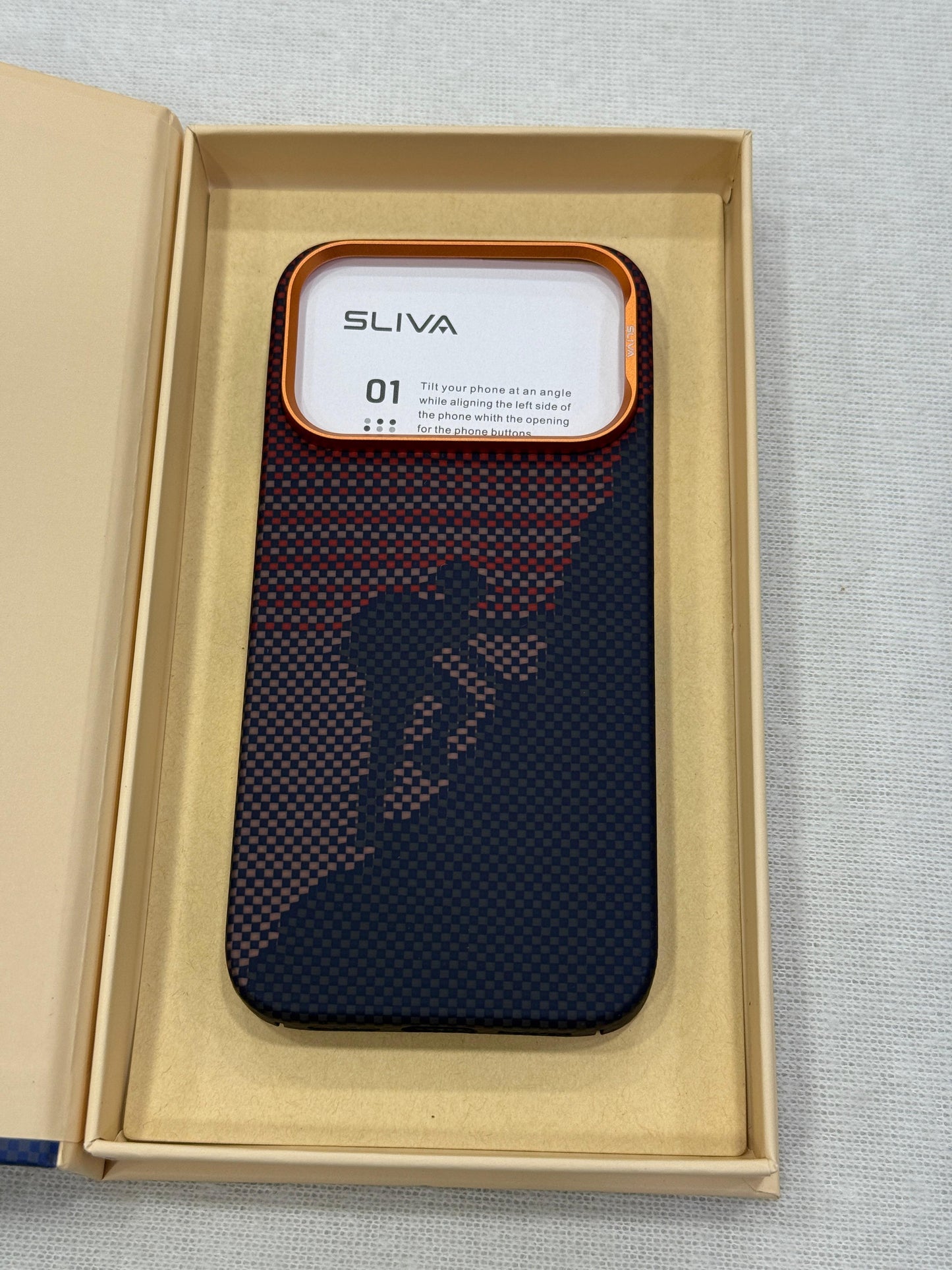 Premium Kevlar Carbon Fiber MagSafe Case for iPhone 17 Pro / Pro Max